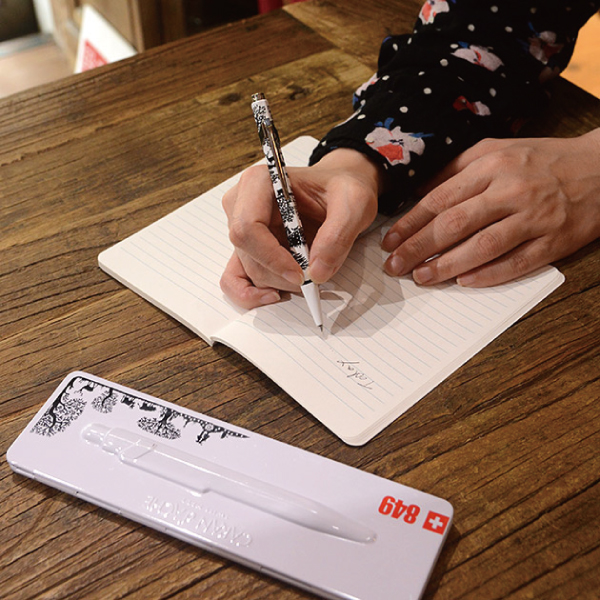 [Caran d'Ache]849 POPLINE ボールペン