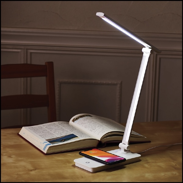 ワイヤレス充電機能付卓上ライト