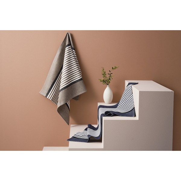 [カタログギフト]ＩＬＬＵＭＳ-イルムス-＜STROGET（ストロイエ）＞