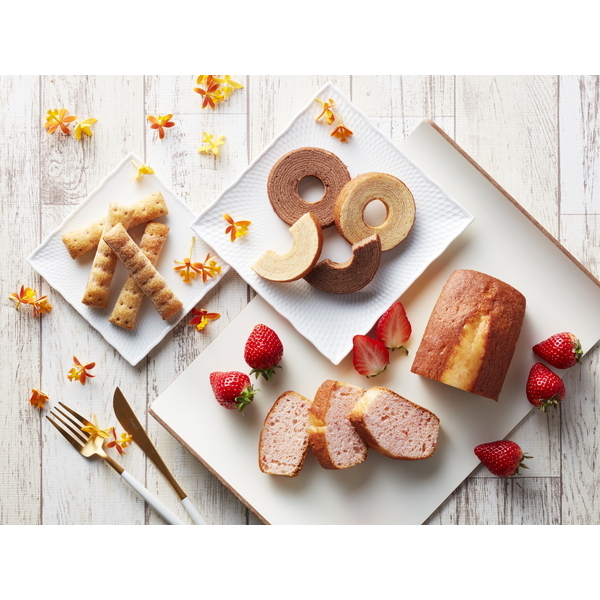 坂井宏行シェフ監修 あまおう苺パウンドケーキ・ドリップコーヒーアソートギフト